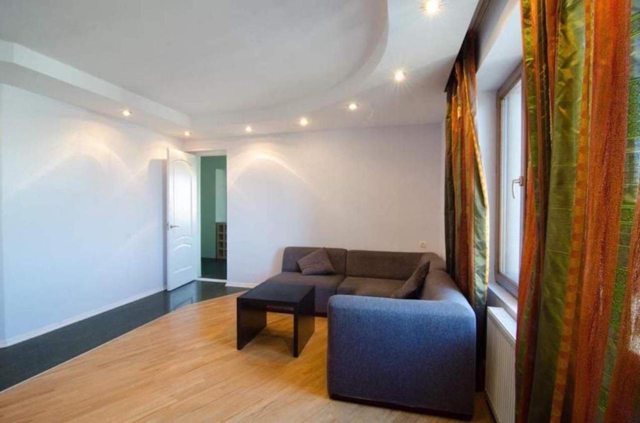 Georges Apartment Τυφλίδα Εξωτερικό φωτογραφία